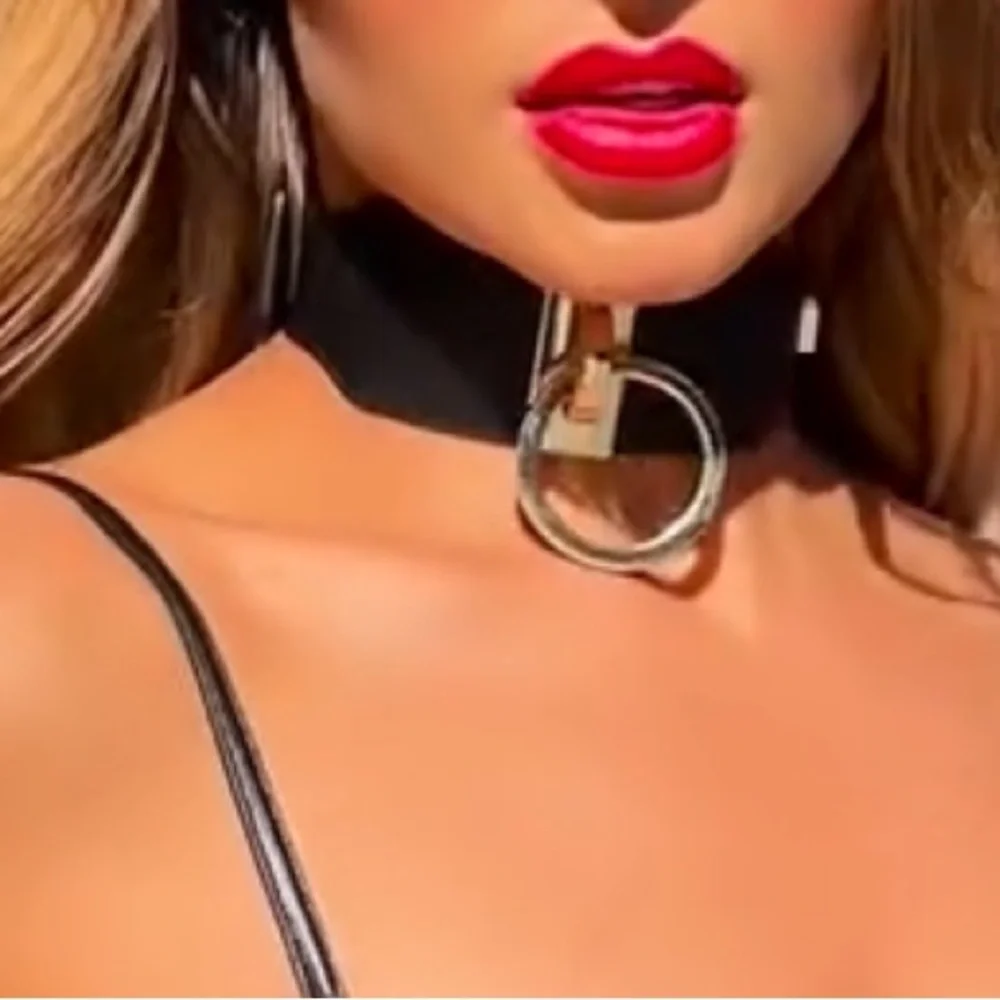 HONEY BIRDETTE 💋💋FASHION FETISH
LEATHER COLLAR - Picture 2 of 15
